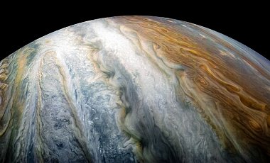 NASA показало пасмурные пояса в южном полушарии Юпитера - фото