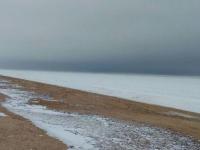 Азовское море покрылось льдом(видео)