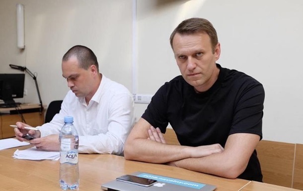 Навального отпустили из полиции