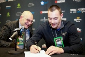 Украинец Тесленко подписал контракт с промоутером Уайлдера