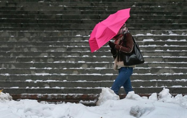 Погода в Украине: пасмурно и снег