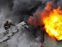 Масштабный пожар в общежитии в Ужгороде: эвакуировано 300 человек