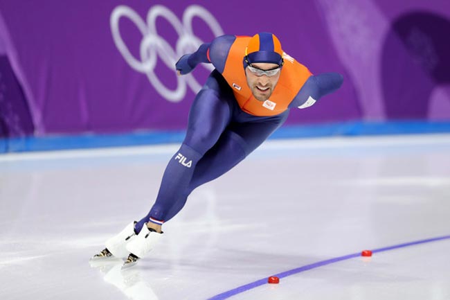 Голландский конькобежец Кьелд Нёйс – олимпийский чемпион на дистанции 1500 м