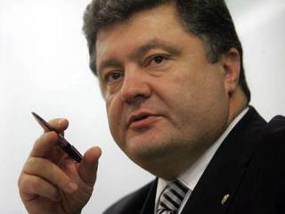 Порошенко подписал закон о реинтеграции Донбасса и сейчас ожидает, кто будет новеньким командующим