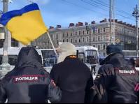 В Санкт-Петербурге задержали активиста с флагом Украины