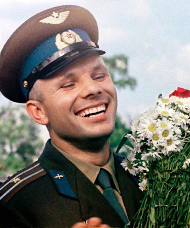 Юрий Гагарин именинник: 8 малоизвестных фактов о первом человеке побывавшем в космосе