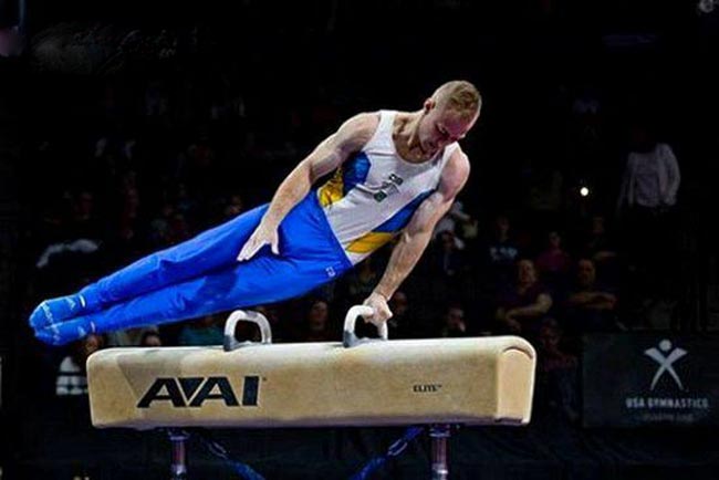 Петр Пахнюк вышел в лидеры зачета Кубка мира по спортивной гимнастике