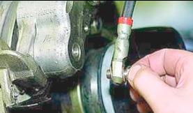 Замена тормозных шлангов на Шевроле Нива и прокачка гидропривода тормозной системы, замена жидкости
