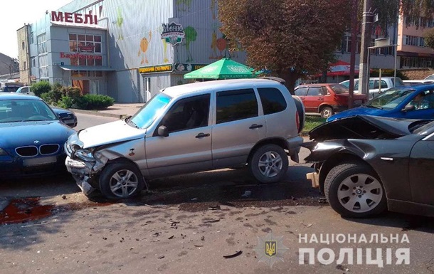 В Черновцах два ребенка пострадали в тройном ДТП
