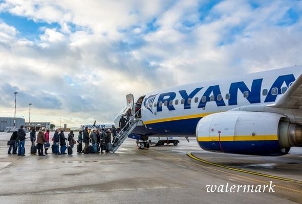 Ryanair вводит ограничение на безвозмездный провоз ручной клади